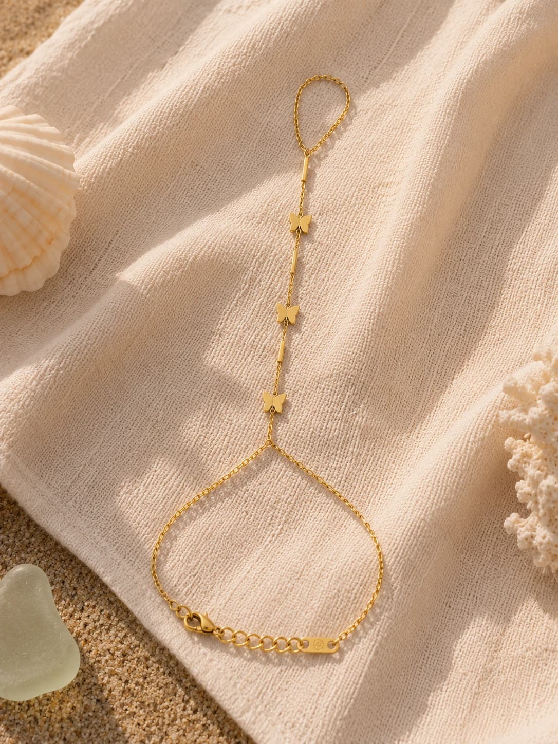 Papillon Hand Chain 2