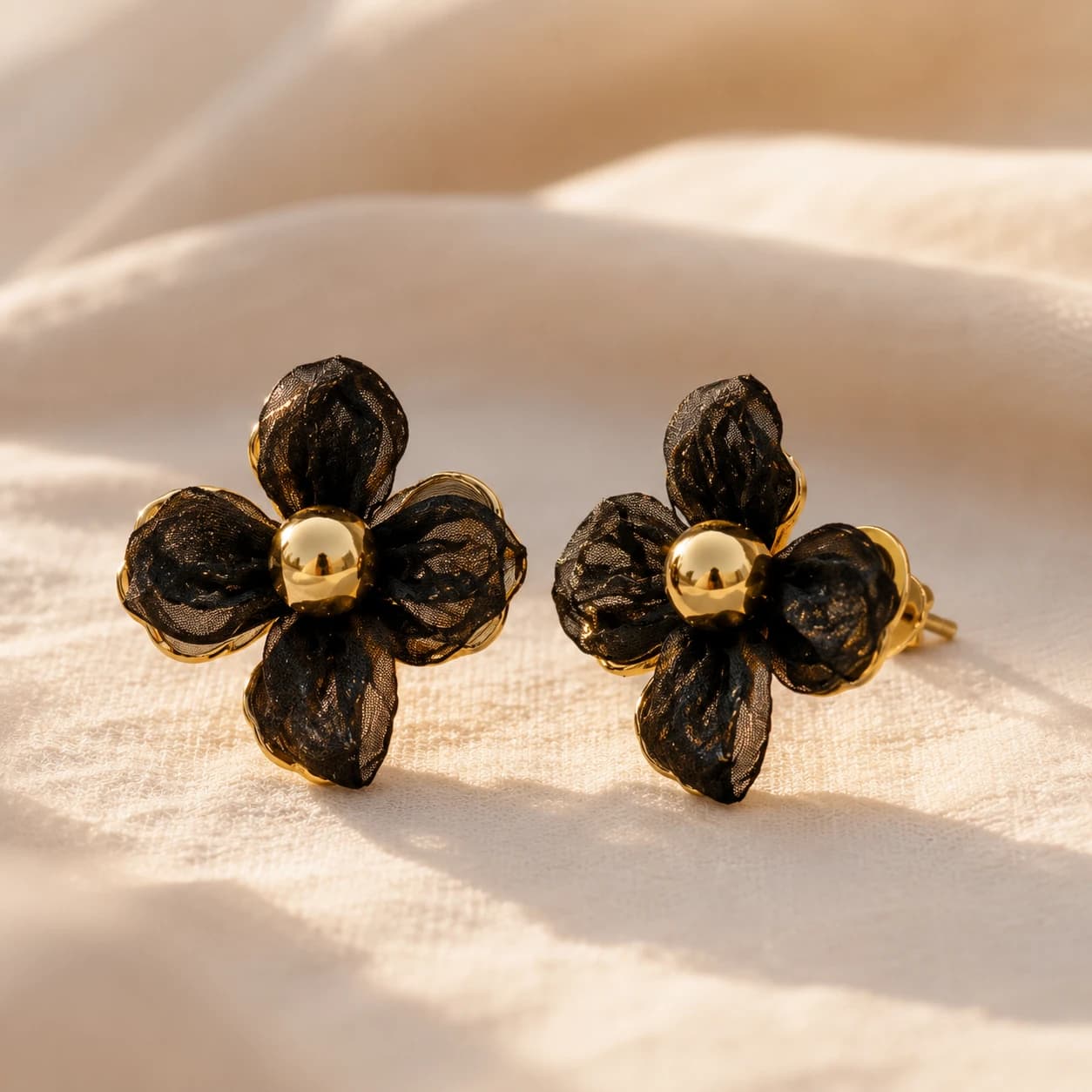 Noir Bloom Earrings 2