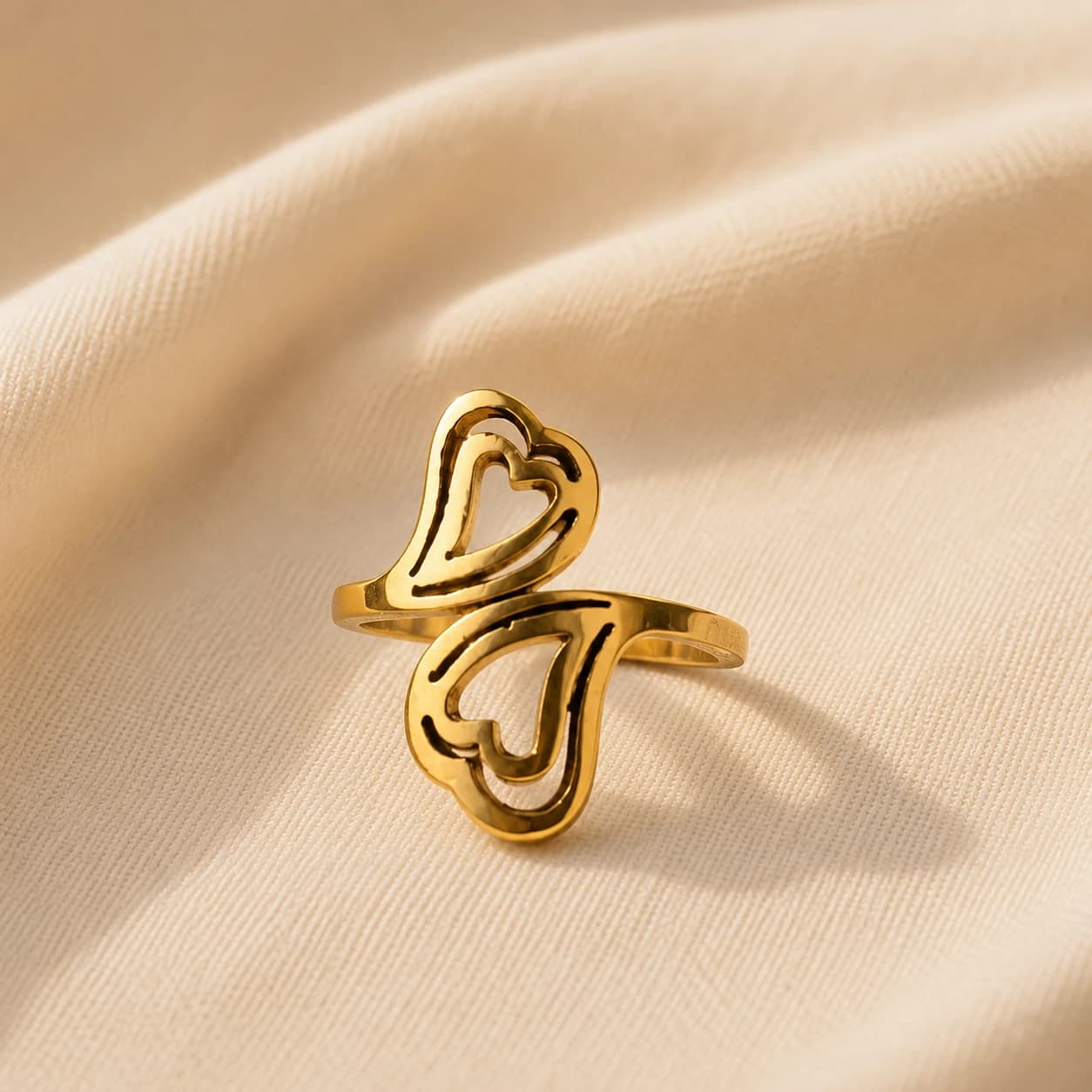 Echo Hearts Ring